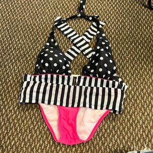 Swim suit